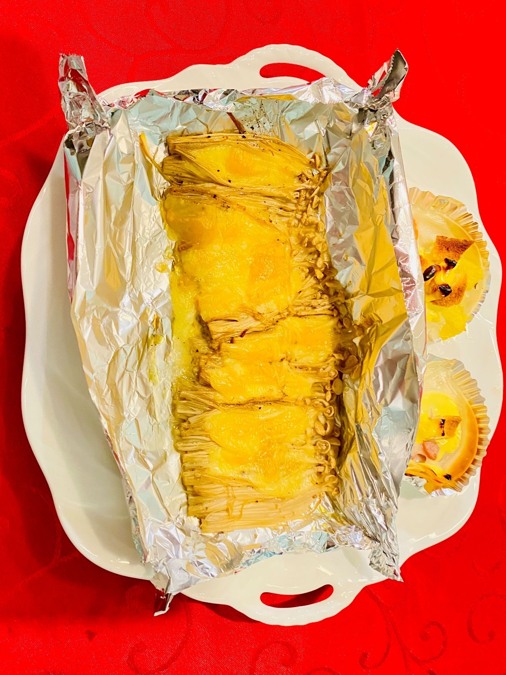 カリカリに焼くと！独特のえぐみも抜けて美味しい「エノキピザ」空いたスペースでもう一品！