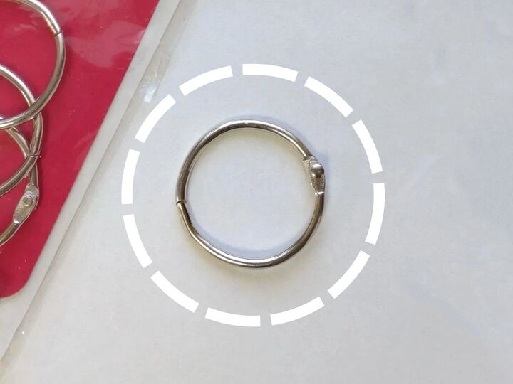 『100均カードリング』が超有能なんです!余っているなら必見。今度は“なんでも取っ手”として活躍♡