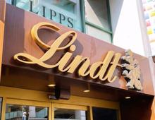 【即買い必至】リンツの福袋『ホリデー ラッキーバッグ』が幸せ大優勝でした！中身を大公開します♡