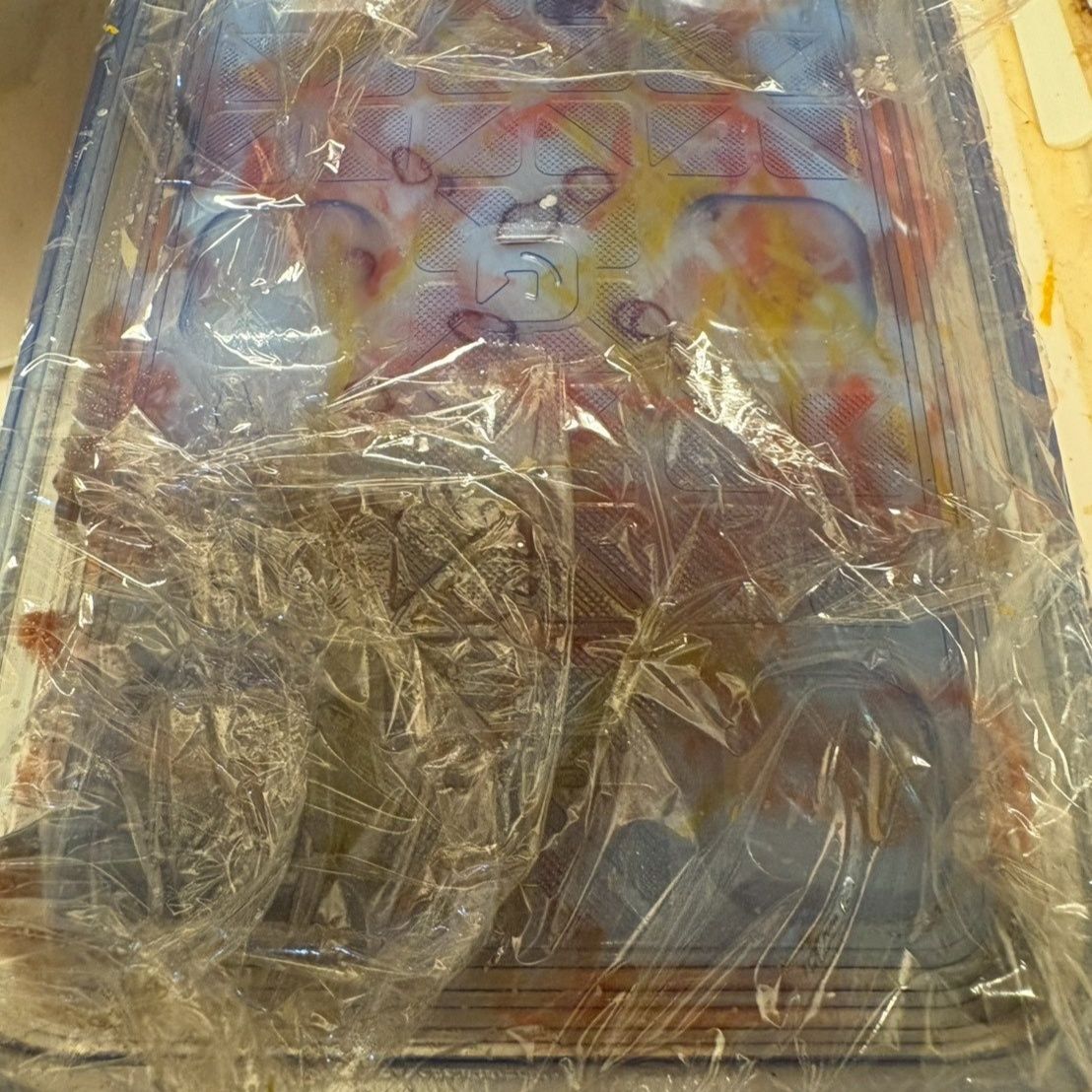 ラップをして蓋をしたら冷所で漬け込んでください。