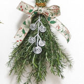 ササッと10分で完成！！ローズマリーのXmasスワッグです