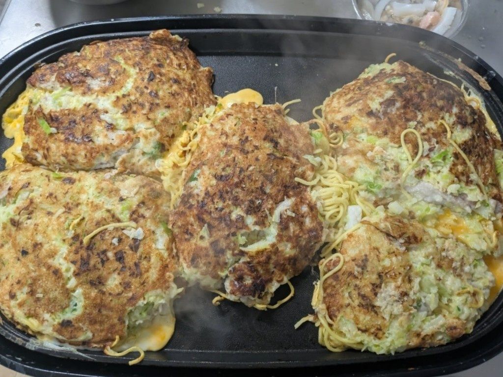 ひっくり返して、卵も焼く！