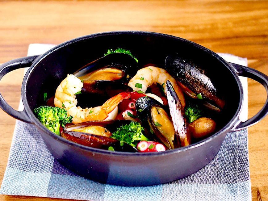 【万能おだしのアヒージョ】便利な野菜だし使用！