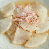 皮剥かない！レンジ加熱もいらない！大根とベーコンの煮浸し