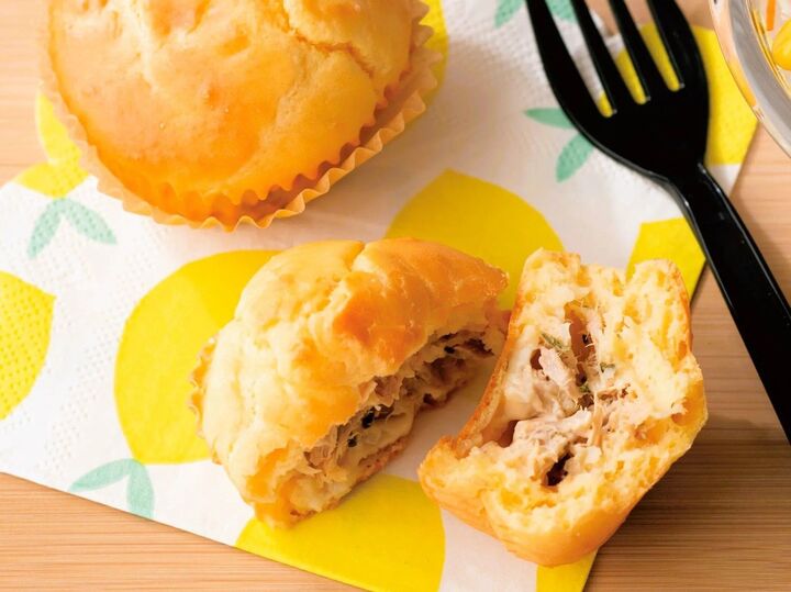【オイルなし、グルテンなし】ツナマヨおにぎりよりサッパリ美味しい♡「ツナサラダマフィン」の作り方。豆腐ベースでヘルシー♪