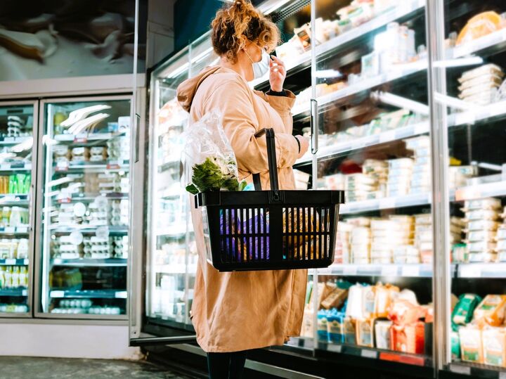 今こそやって!月の食費2万円台の人が「物価高の今、スーパーでは絶対に買わない!と決めている食品」3つ