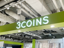 3COINSさん、天才ですか？『コスメ解決ポーチ』がもはや持ち歩けるドレッサー！優秀すぎる♡