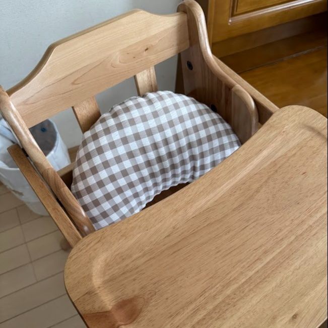 ベビーチェアの背もたれにピッタリ
