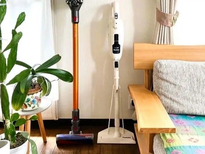 『ダイソン』ユーザーが『マキタ』の掃除機を使ってみたら…？忖度ナシでレビューします。