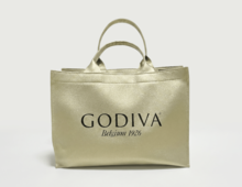 これは大当たり！【2026福袋】ゴディバの「ニューイヤー ハッピーバッグ」が想像以上に豪華！開封3秒でトリコに♡