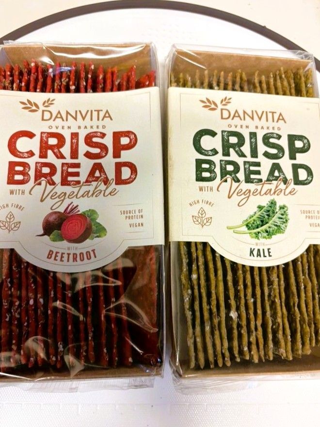 見た目を完全に裏切ってくれた美味しい穀物クラッカー！