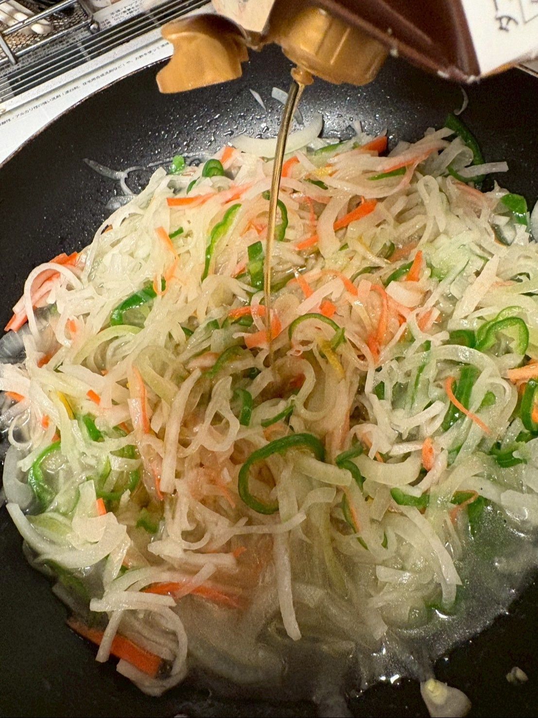 ここで味見をして、調味酢や塩で整えてください。