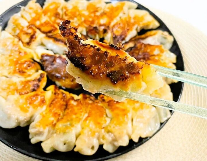 【家事ヤロウ!!!】和田明日香さんの『餃子をジューシーに仕上げるコツ』が大好評!タレなしでも美味しいーー!!