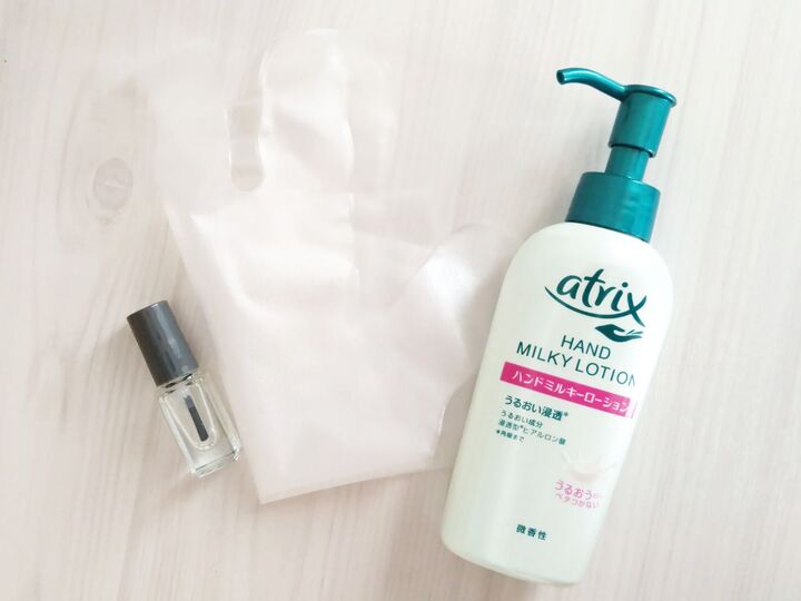 冬の「パックリ割れ」はもうイヤだ!今すぐできる超シンプルな〈うるおいケア〉に注目♡