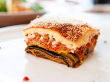 ギリシャ料理を食べ歩く旅。遺跡の国で味わう世界史とローカルフード【世界思い出旅ごはん おかわり】