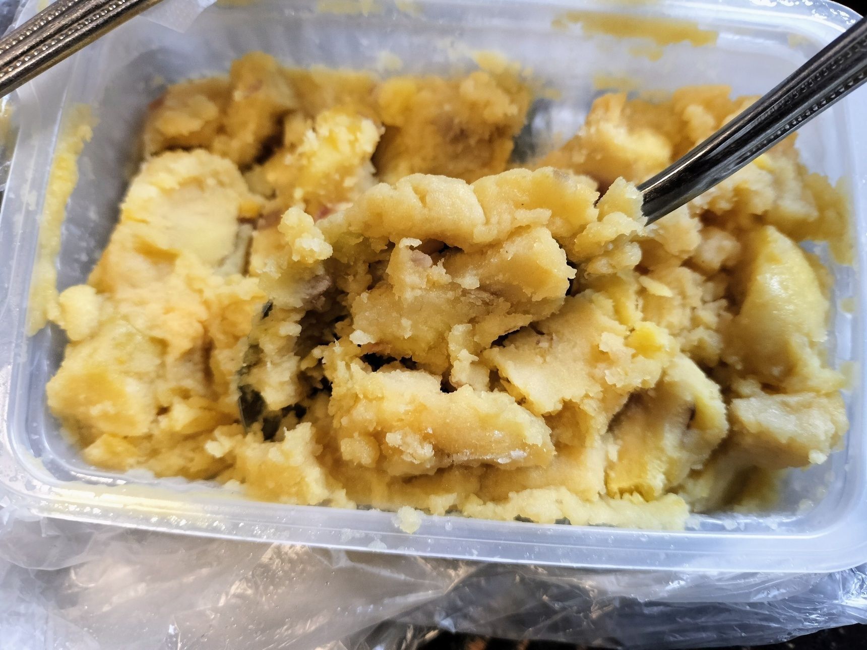 1.栗きんとんを（電子レンジで）解凍し混ぜる→温める→粗熱を取る