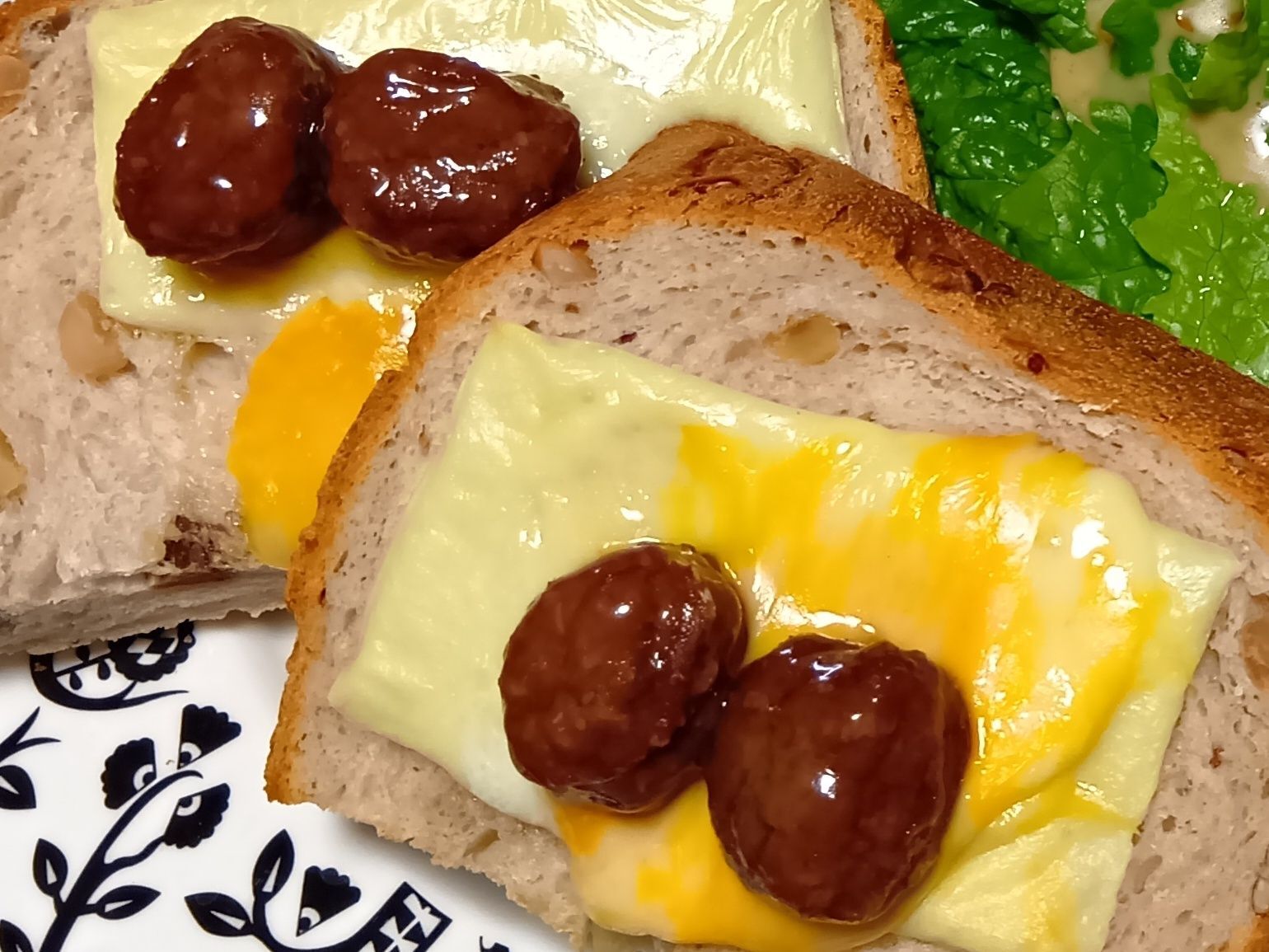 甘辛くて、ご飯にもパンにもほんと、合いますよっ！