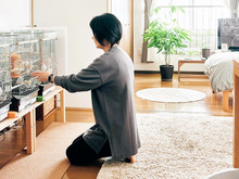 〈61歳の一人暮らし〉しんどさを感じるなら、不要な情報はキッパリ手放す。10年やってみて「よかった習慣」