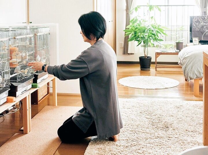 〈61歳の一人暮らし〉しんどさを感じるなら、不要な情報はキッパリ手放す。10年やってみて「よかった習慣」