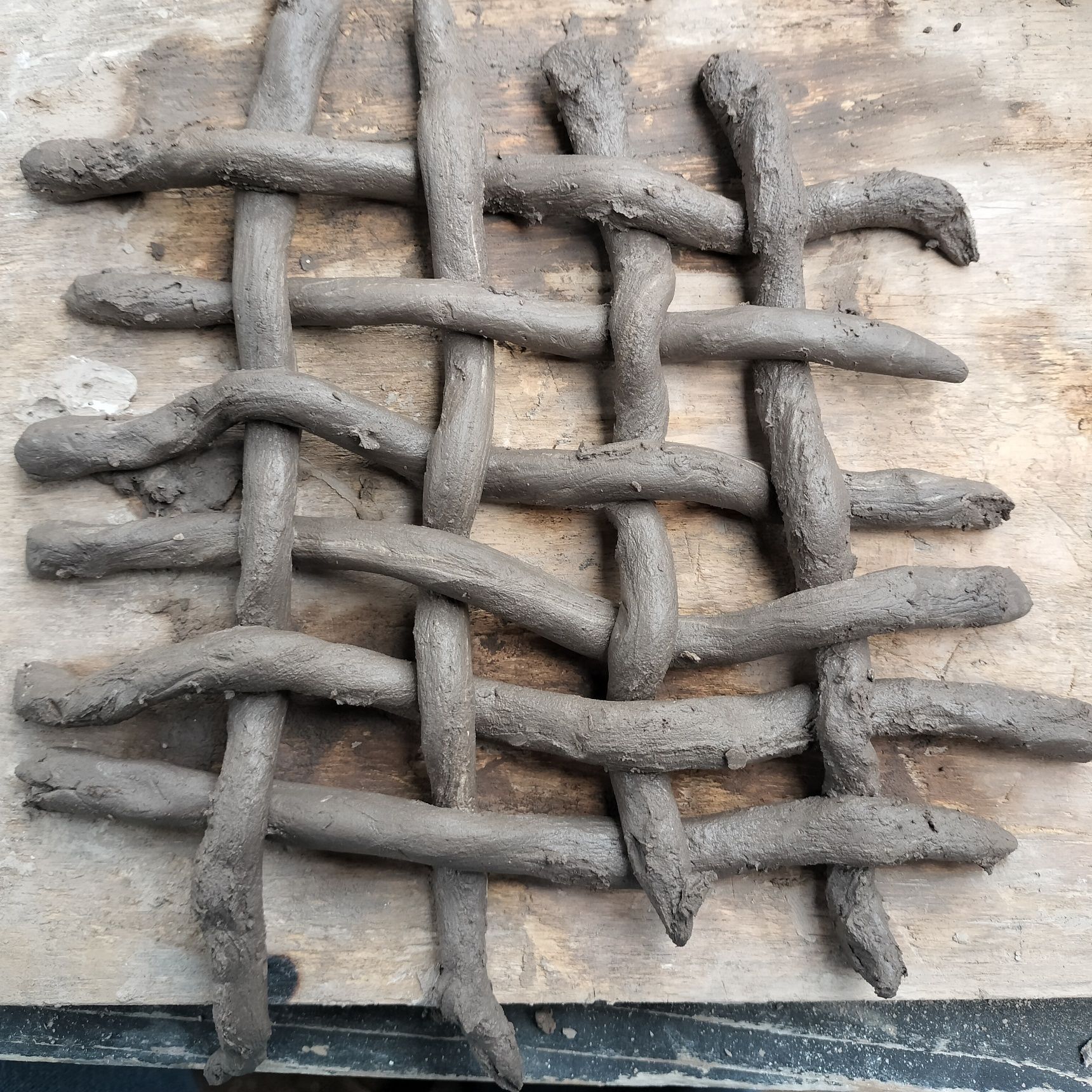 3.アップルパイの上部の編んである部分を作る