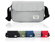 旅行や散歩にぴったり！セカンドバッグとしても便利な〈小さめショルダーバッグ〉を「Amazonタイムセール」でお安くゲット♪