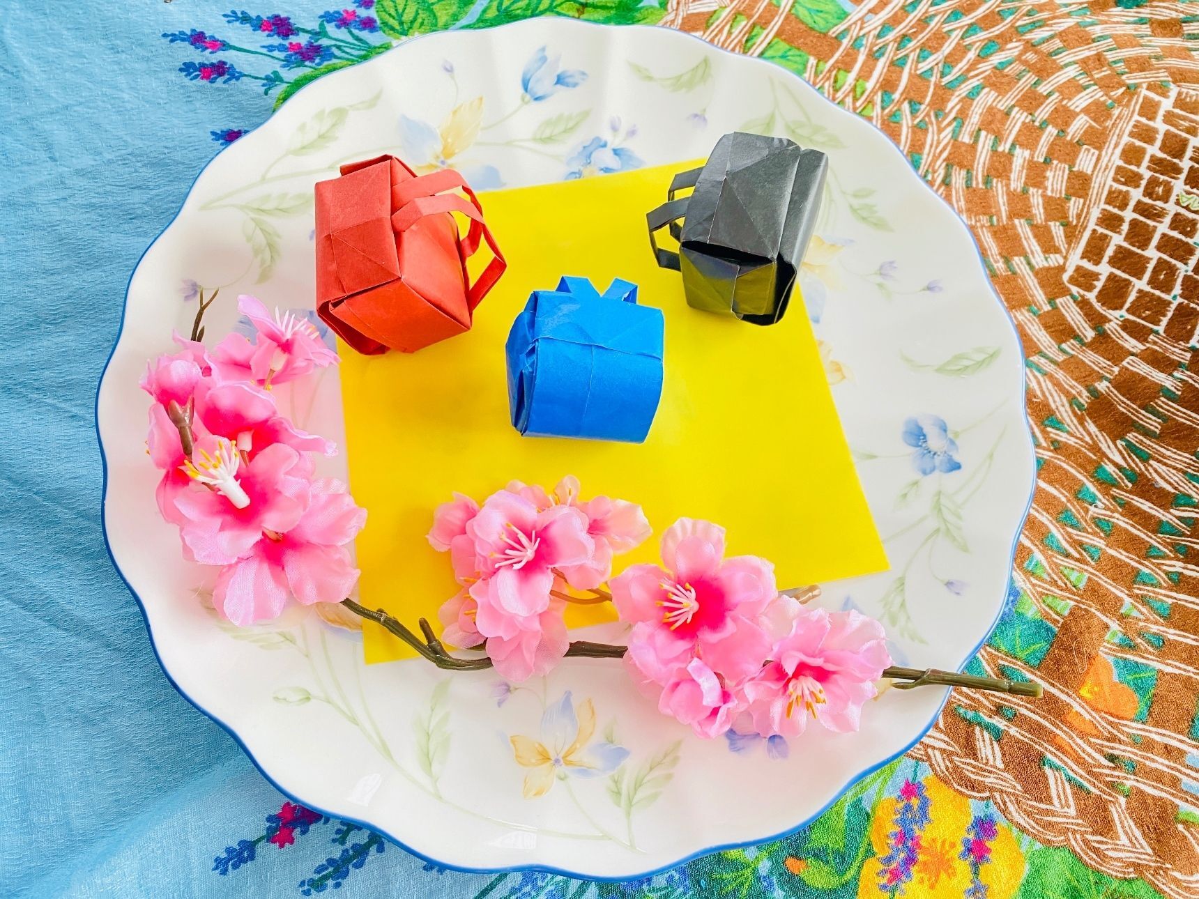 もうすぐ新入生！「折り紙でランドセル」