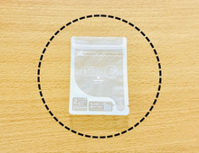 【セリア】とことん快適〜♡「持ち運び用のミニ袋」入口はチャック側だけど出口は反対側！？