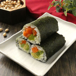 節分にピッタリ！「サーモンとアボカドの恵方巻」