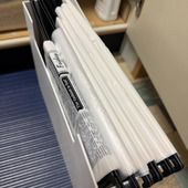 取っ手付きポリ袋の取りやすい100均収納