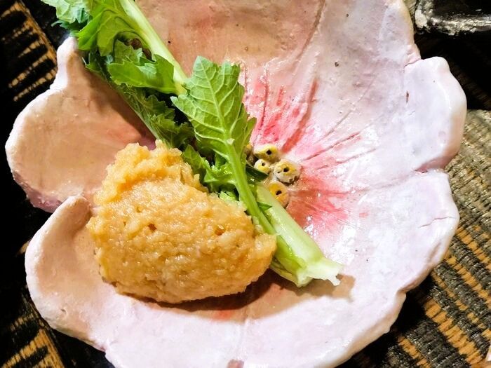 野良坊菜の炒め物！味を付けずに炒めてコレをつける！鶏肉と野菜の炒め物！