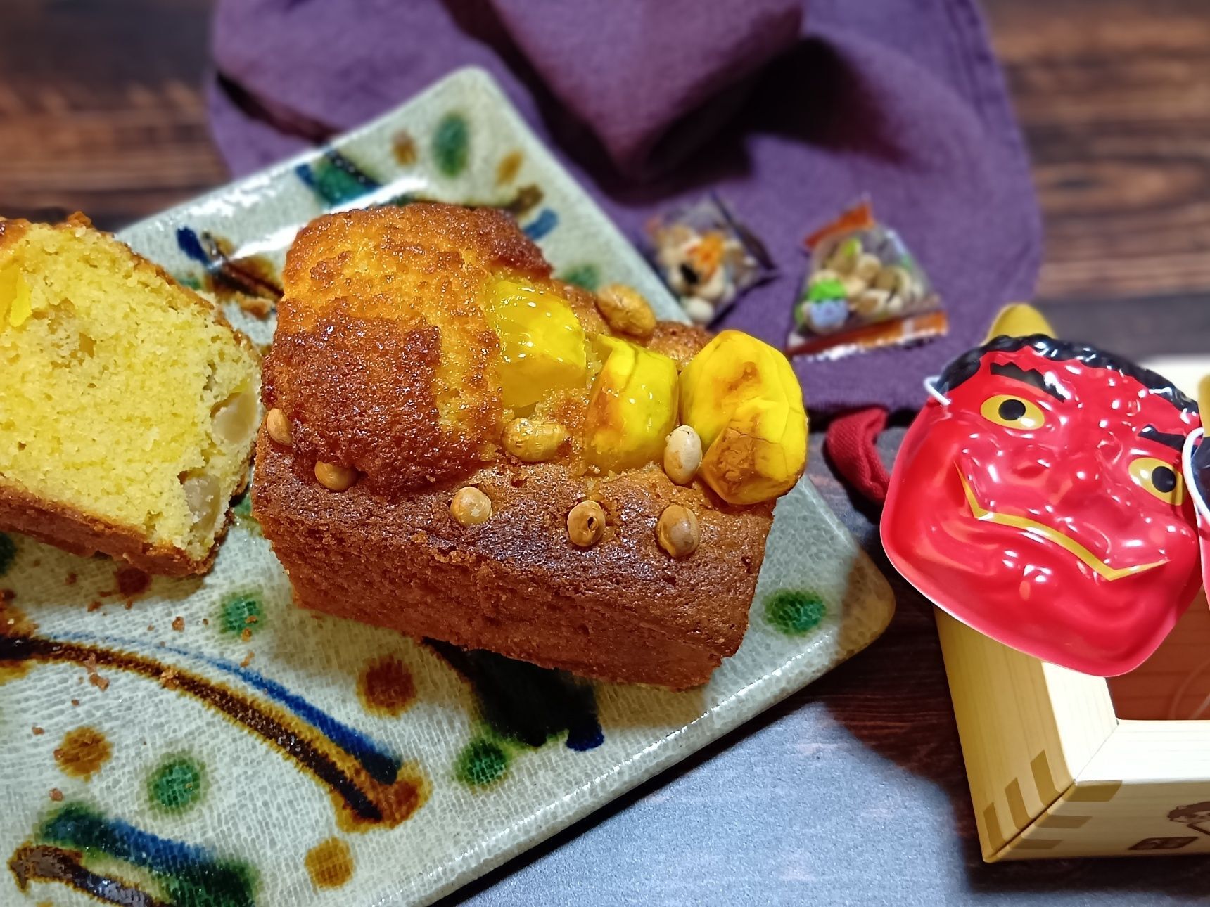 無理して食べきらなくても、冷凍保存をすれば、長い期間ゆっくりと大切に味わうことができます。 和菓子を一度に食べきれない時は、ぜひ試してみてくださいね。