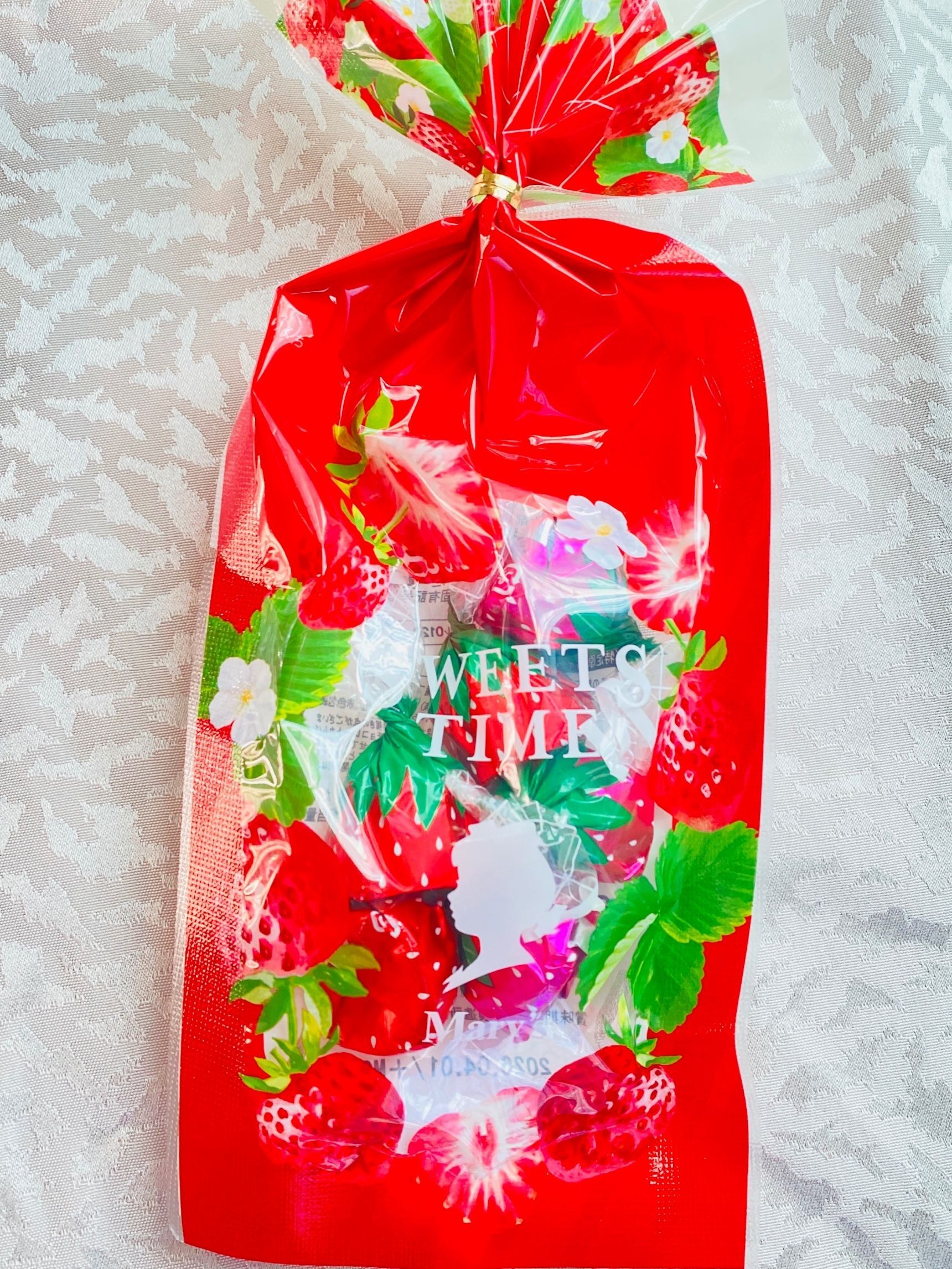 コロンと可愛い苺チョコ