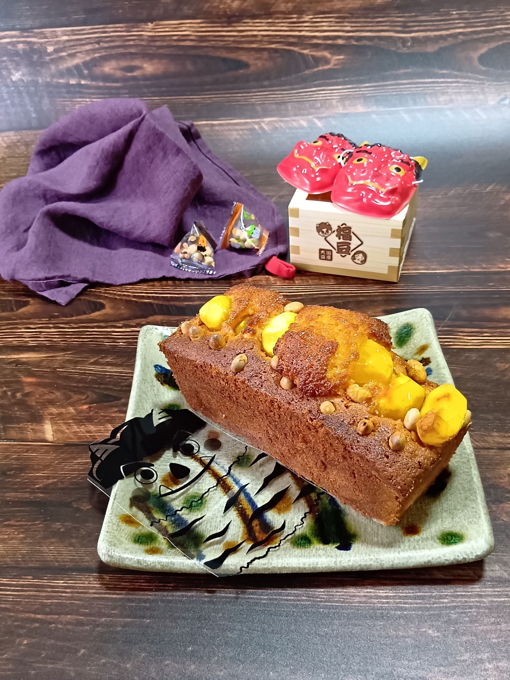 無理して食べきらなくても、冷凍保存をすれば、長い期間ゆっくりと大切に味わうことができます。 和菓子を一度に食べきれない時は、ぜひ試してみてくださいね。