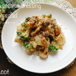 濃厚クリーミーなソースで和える。豆腐ごまドレ卵サラダ