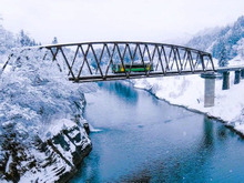 息をのむような美しい風景の連続！郷土料理、ものづくり体験など魅力満載。【只見線】の旅の楽しみ方