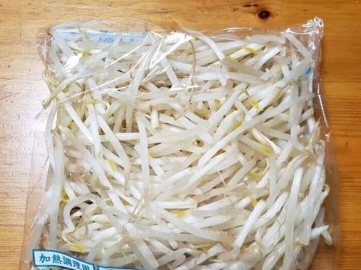 『もやし』は野菜室に入れるのはNG!?野菜室に入れるのはNG!?正しい保管場所&長期保存のコツ!
