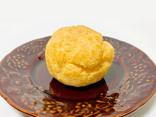 『シュークリーム』食べるの待って！たった数秒で食べやすくなる♡知っていると地味に便利な裏ワザ