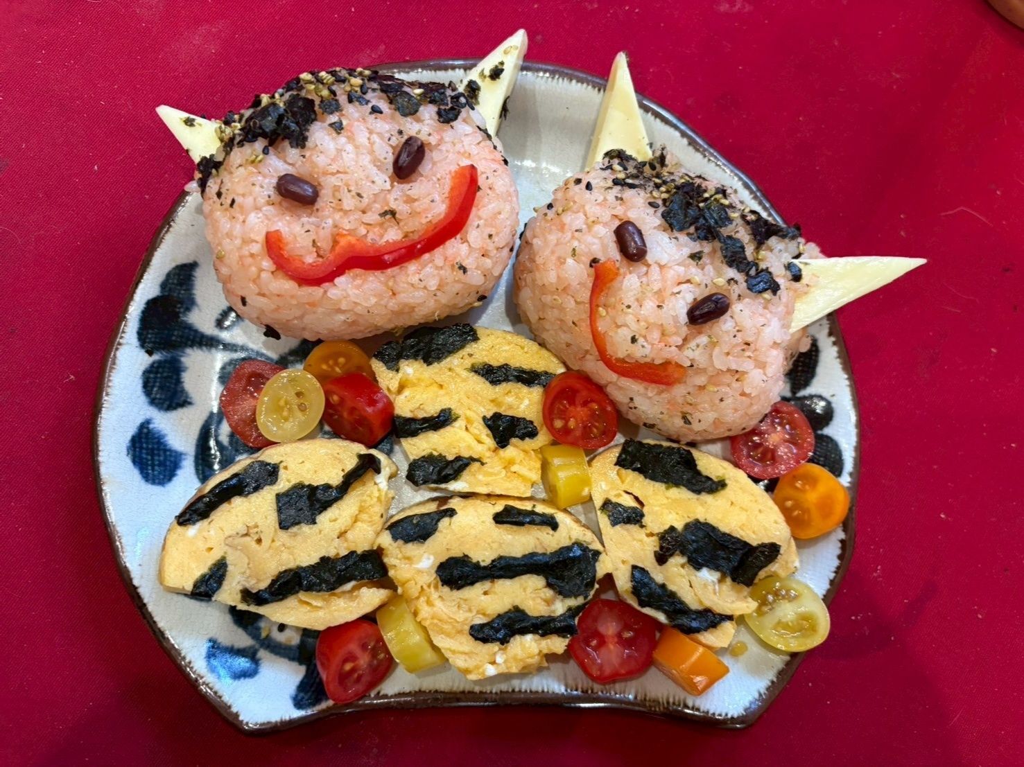 ニャンコみたいだけど＜鬼ぎり＞作りました！