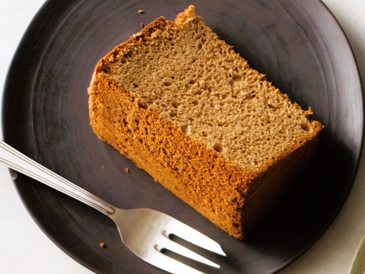 シフォン型で焼くと美味しい！紅茶香る「ミルクティーシフォンケーキ」の作り方。スパイスを加えるのもおすすめですよ♪