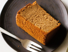 シフォン型で焼くと美味しい！紅茶香る「ミルクティーシフォンケーキ」の作り方。スパイスを加えるのもおすすめですよ♪