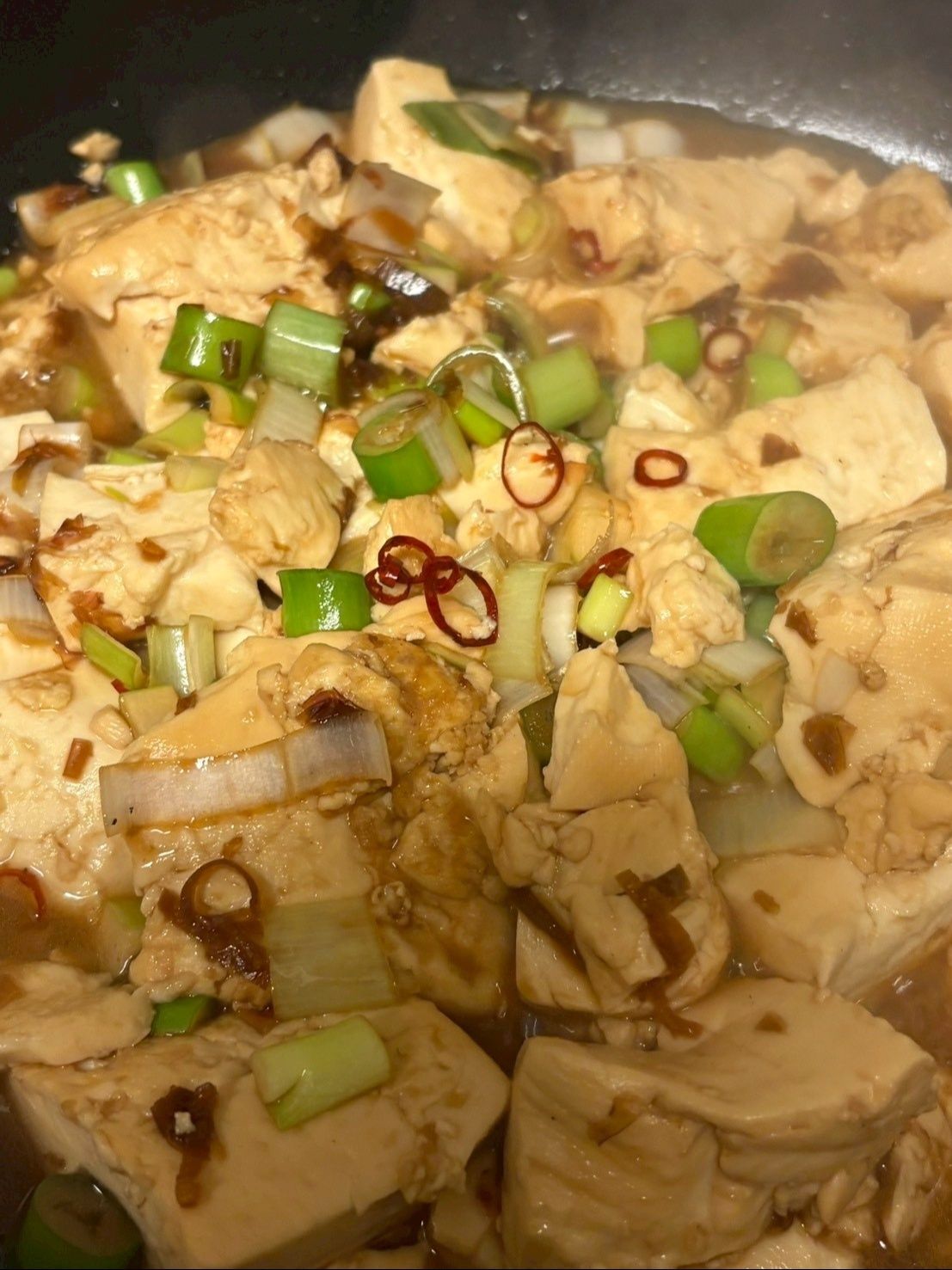 全体が熱々に煮えたら完成です！