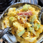 後のせ！この旨味と塩気がアクセント！コク旨！かぼちゃとさつまいもとベーコンのサラダ！サンドイッチ！