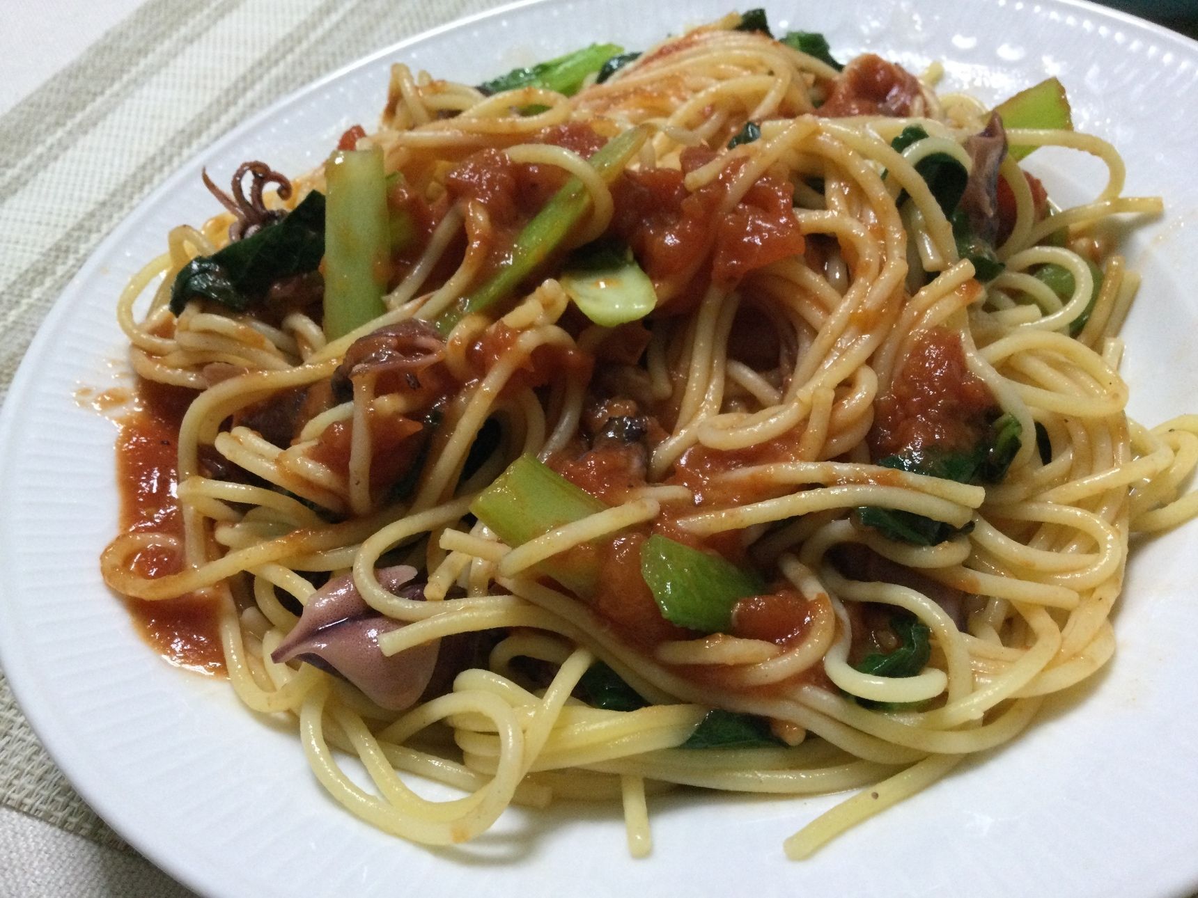 小松菜とホタルイカのトマトソースパスタを作りました