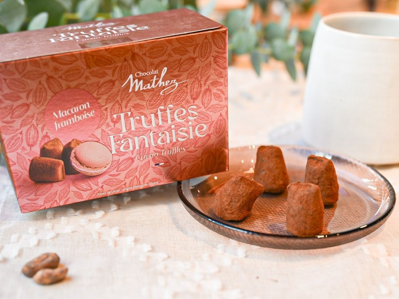 輝くピンクのパッケージがかわいい！毎年大人気ブランドの新作チョコ