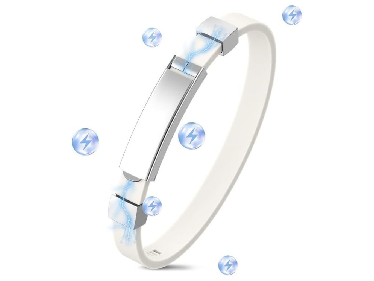 あのいや～な“バチッ”から解放される⁉乾燥シーズン必須の〈静電気除去ブレスレット〉が「Amazonタイムセール」で【最大53％OFF】