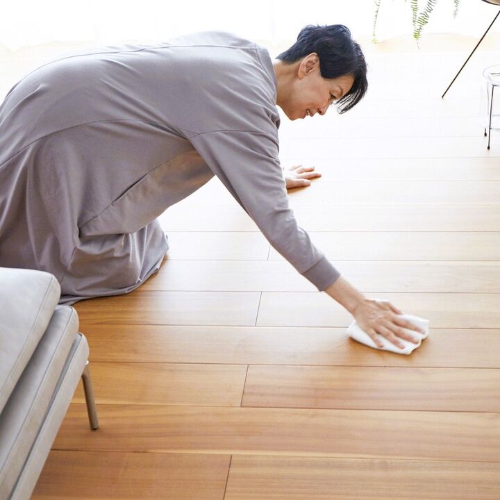 北京生まれの料理家が、朝ごはんの前に〈拭き掃除〉をする理由。「だから繊細なシルクじゃダメなんですよ♪」