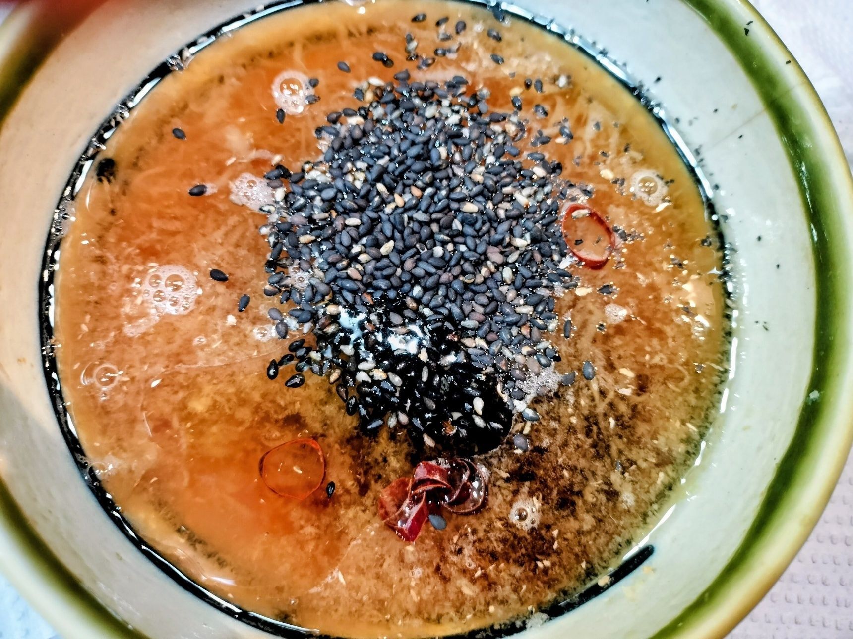 1．器に、材料▲を入れて混ぜて、ピリ辛油淋鶏タレを作る→そのまま放置（20〜30分程）