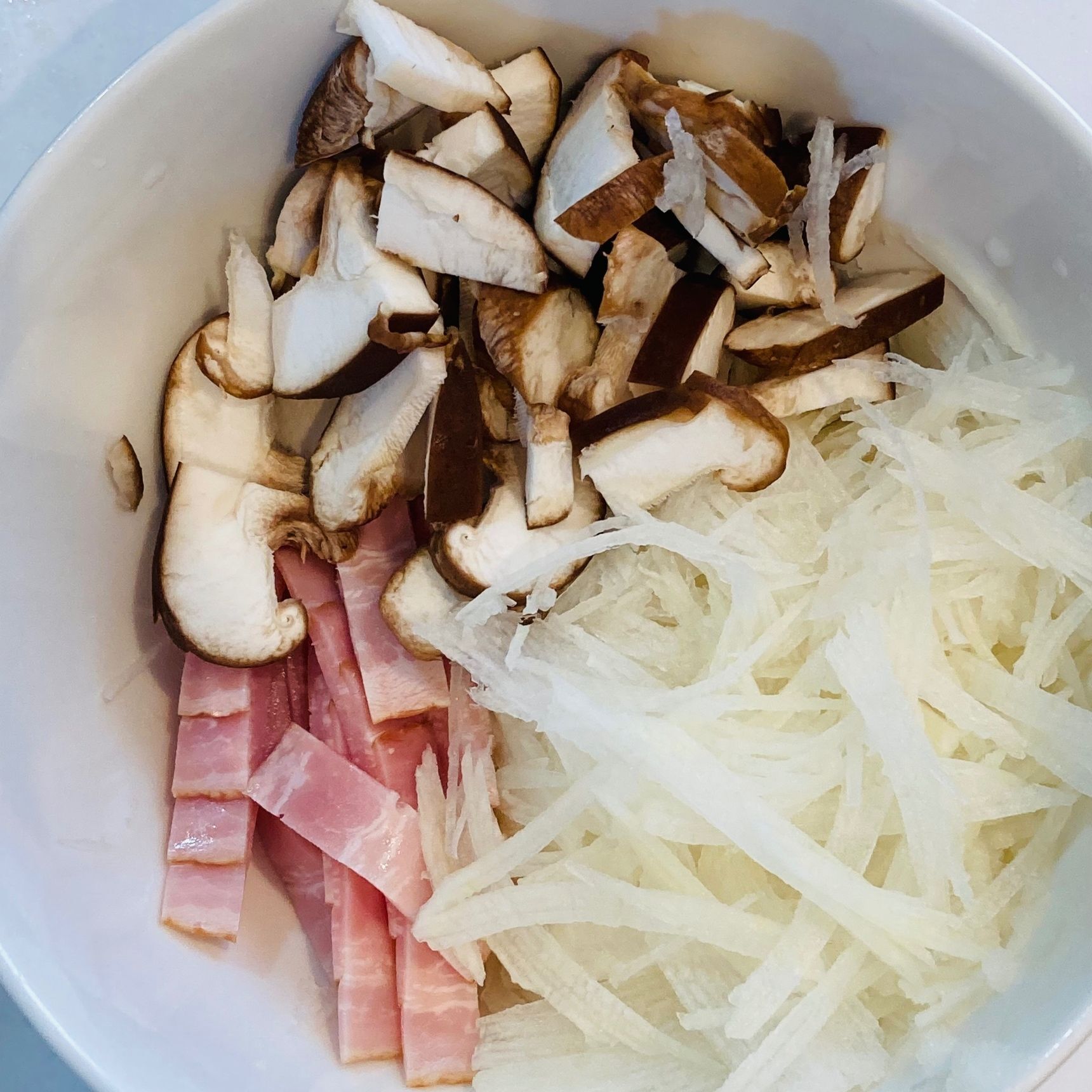 ①材料を切ります