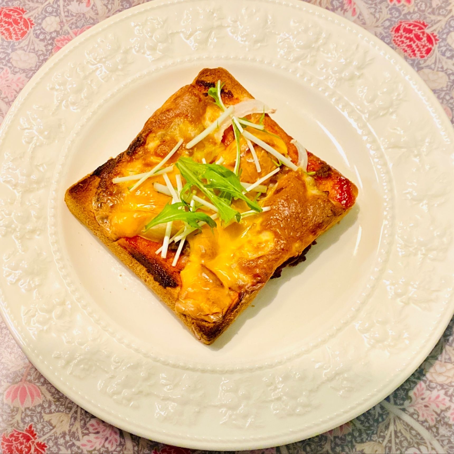 超簡単で超美味しい「ピザミートトースト」