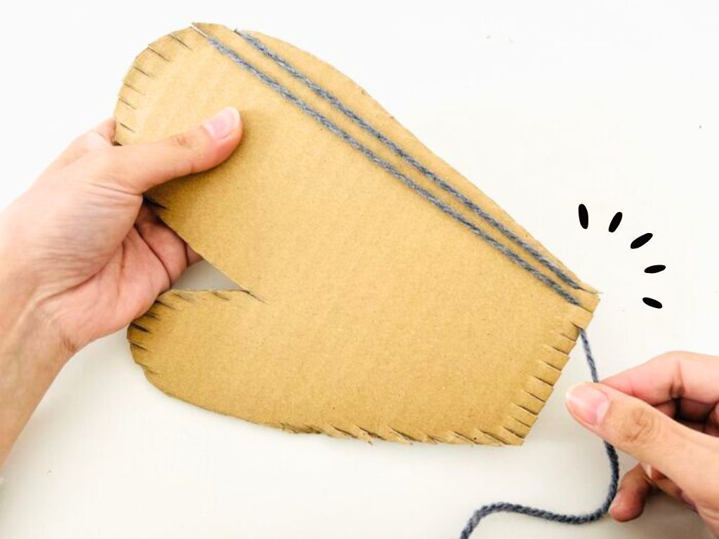 『段ボール編み機』でおしゃれなミトンが作れちゃった！なかなかの仕上がりに大満足♡